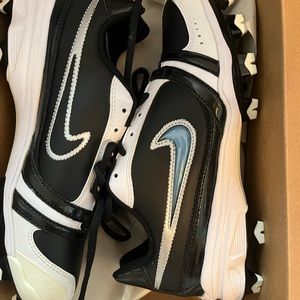 BRAND NEW WITHOUT TAGS Nike WMNS Air Diamond MCS